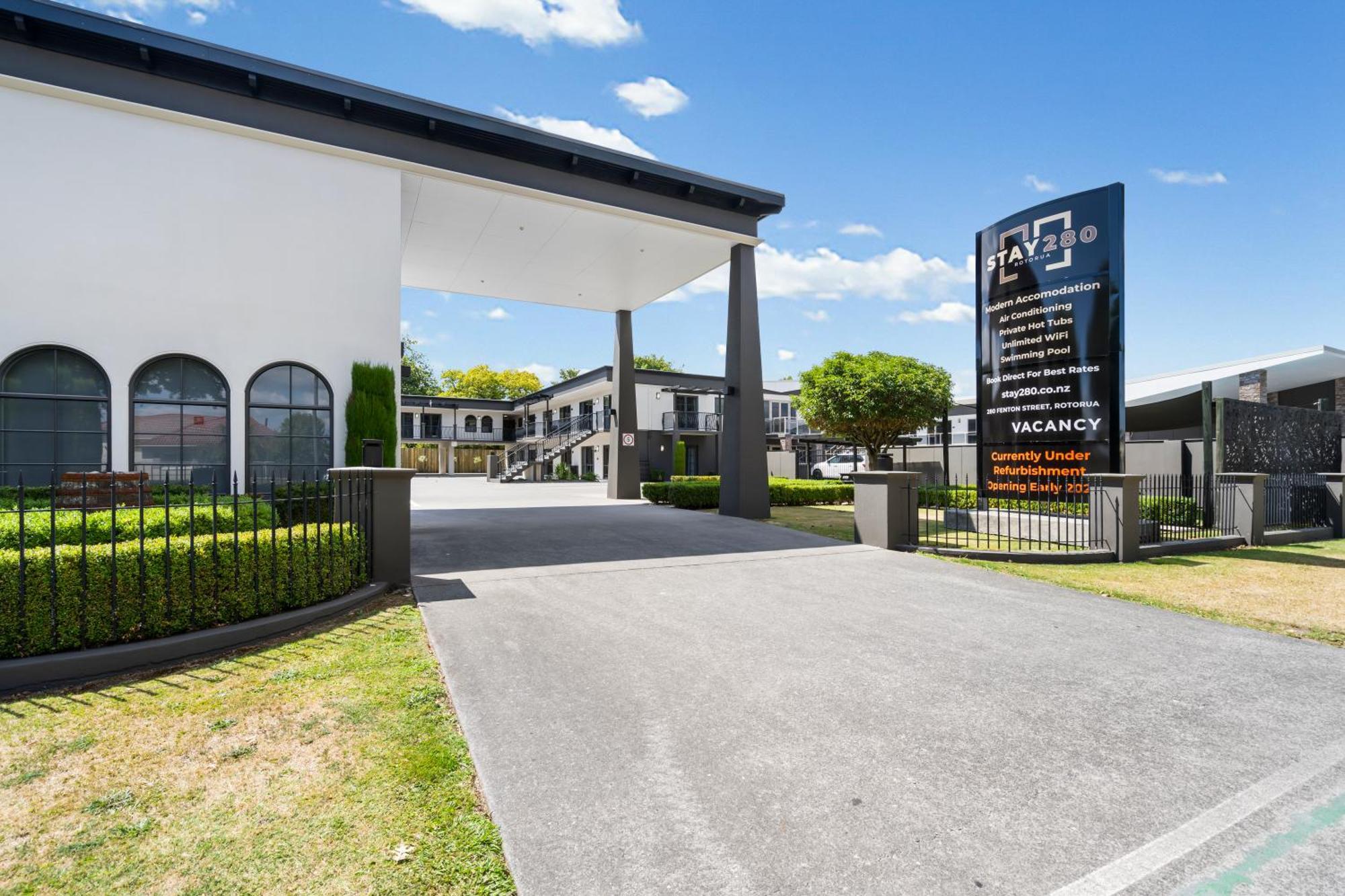 Stay 280 & Stay 284 Rotorua - Refurbished Modern Accommodation エクステリア 写真