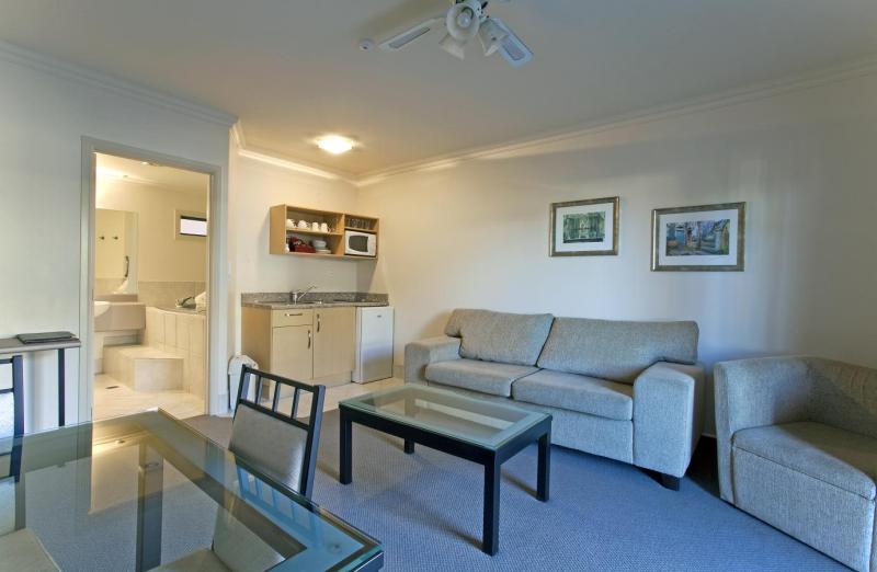 Stay 280 & Stay 284 Rotorua - Refurbished Modern Accommodation エクステリア 写真
