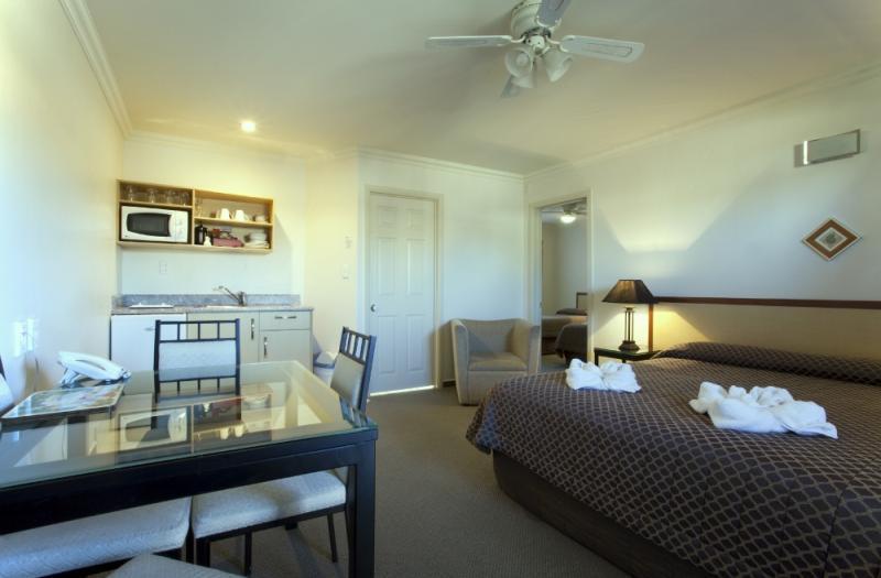 Stay 280 & Stay 284 Rotorua - Refurbished Modern Accommodation エクステリア 写真